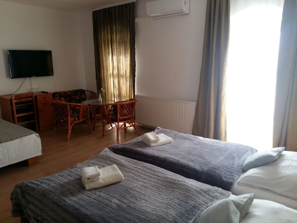 szállás Pécs, pécsi szállás, hotel Pécs, pécsi hotel, panzió Pécs, pécsi panzió, Retro Hotel, Retro Panzió