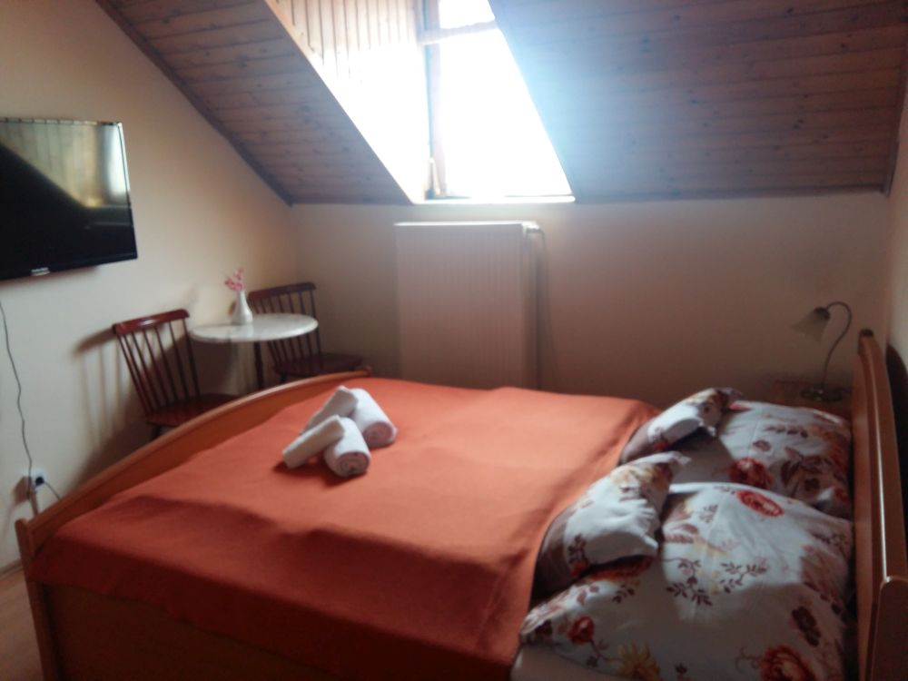 szállás Pécs, pécsi szállás, hotel Pécs, pécsi hotel, panzió Pécs, pécsi panzió, Retro Hotel, Retro Panzió